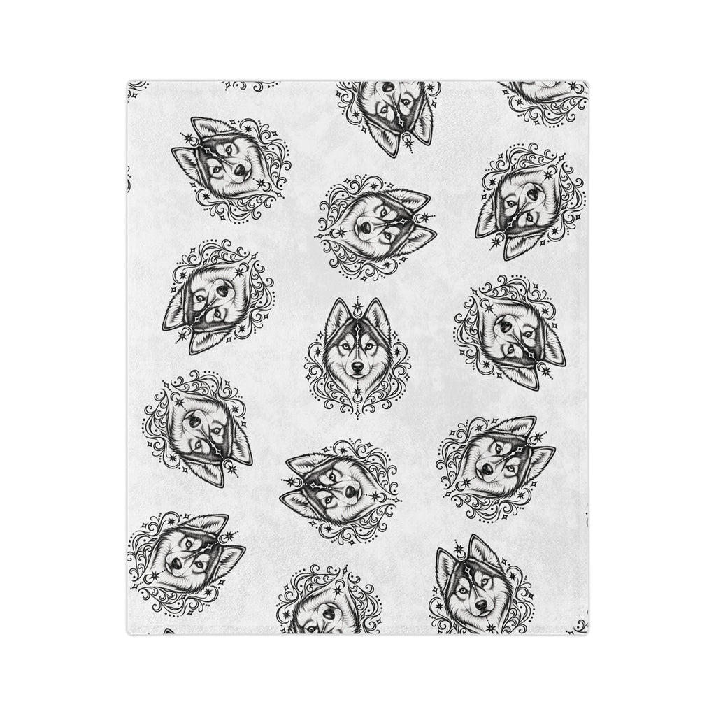 Mystical Siberian Husky Minimalist Velveteen Microfiber Blanket — Soft Neutral Pet Portrait Throw