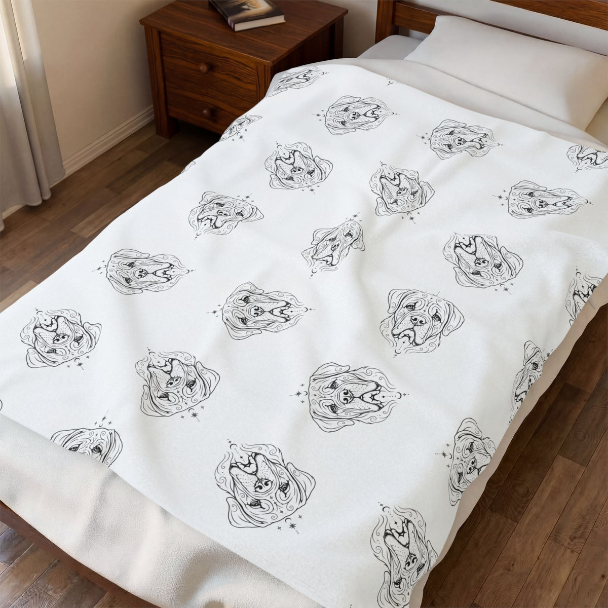 Mystical Mastiff Velveteen Plush Blanket – Soft White Pattern Throw